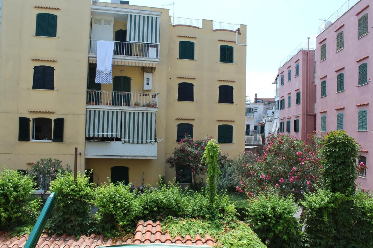 La Casa Ridente : Ischia Porto Daire Dış mekan fotoğraf