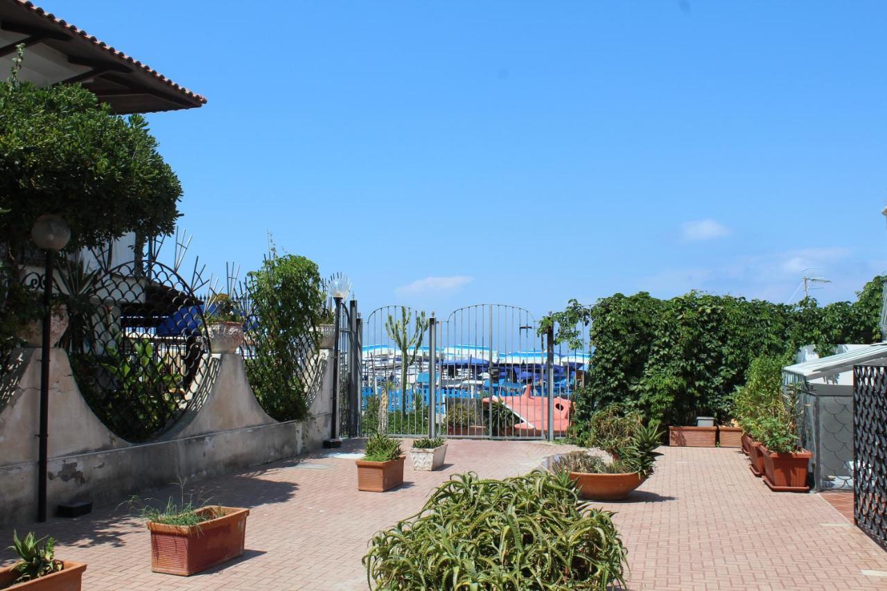La Casa Ridente : Ischia Porto Daire Dış mekan fotoğraf